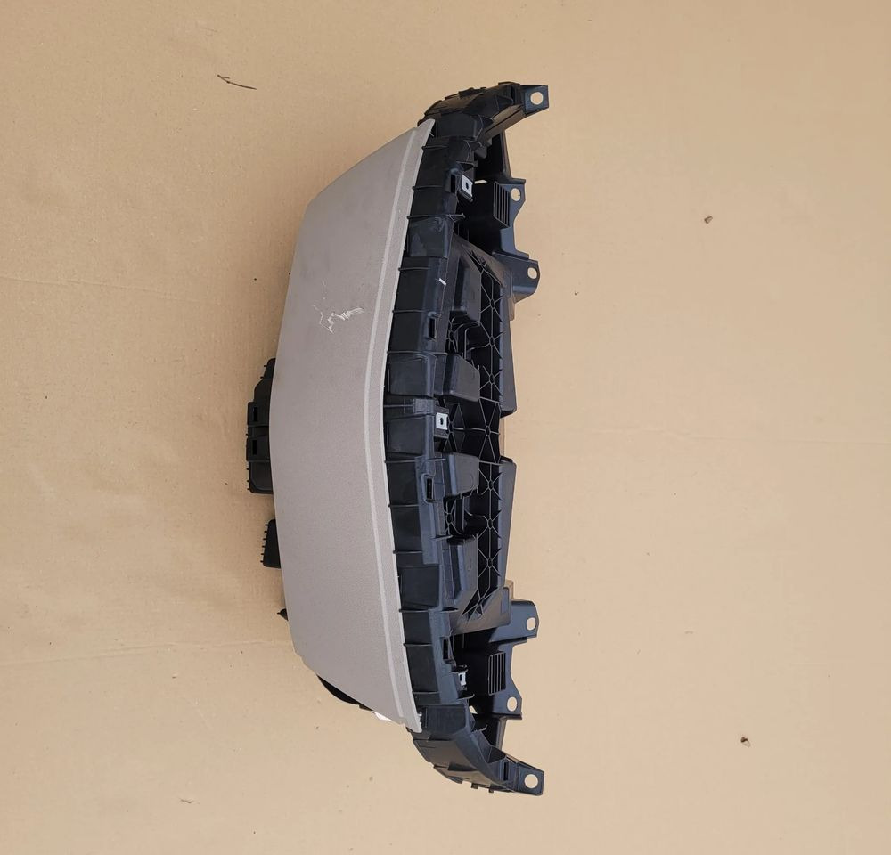 SCHOWEK DESKI ROZDZIELCZEJ DAF XG XD NM 2295671 CHWALIM116 - Cabină și interior pentru Camion: Foto 1 SCHOWEK DESKI ROZDZIELCZEJ DAF XG XD NM 2295671 CHWALIM116 - Cabină și interior pentru Camion: Foto 1