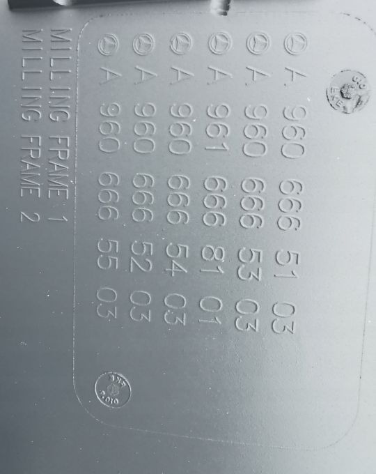 STOPNICA WŁAZ MERCEDES ACTROS MP4 ORYGINAŁ RH. - Scară pentru Camion: Foto 5 STOPNICA WŁAZ MERCEDES ACTROS MP4 ORYGINAŁ RH. - Scară pentru Camion: Foto 5