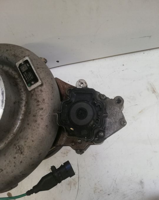 TURBINA IVECO STRALIS HI WAY 5801519872 - Turbocompresor pentru Camion: Foto 3 TURBINA IVECO STRALIS HI WAY 5801519872 - Turbocompresor pentru Camion: Foto 3