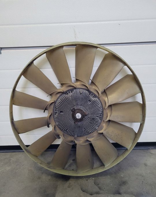 VISKO MERCEDES ACTROS MP4 A4702000422/002 - Ventilator pentru Camion: Foto 1 VISKO MERCEDES ACTROS MP4 A4702000422/002 - Ventilator pentru Camion: Foto 1