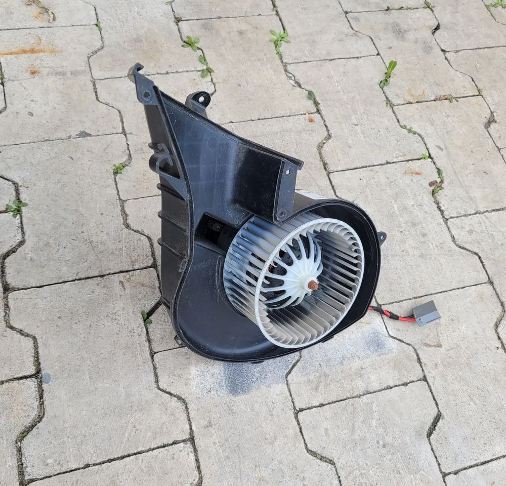 WENTYLATOR NAGRZEWNICY VOLVO FH4 ORYGINAŁ - Ventilator habitaclu pentru Camion: Foto 2 WENTYLATOR NAGRZEWNICY VOLVO FH4 ORYGINAŁ - Ventilator habitaclu pentru Camion: Foto 2