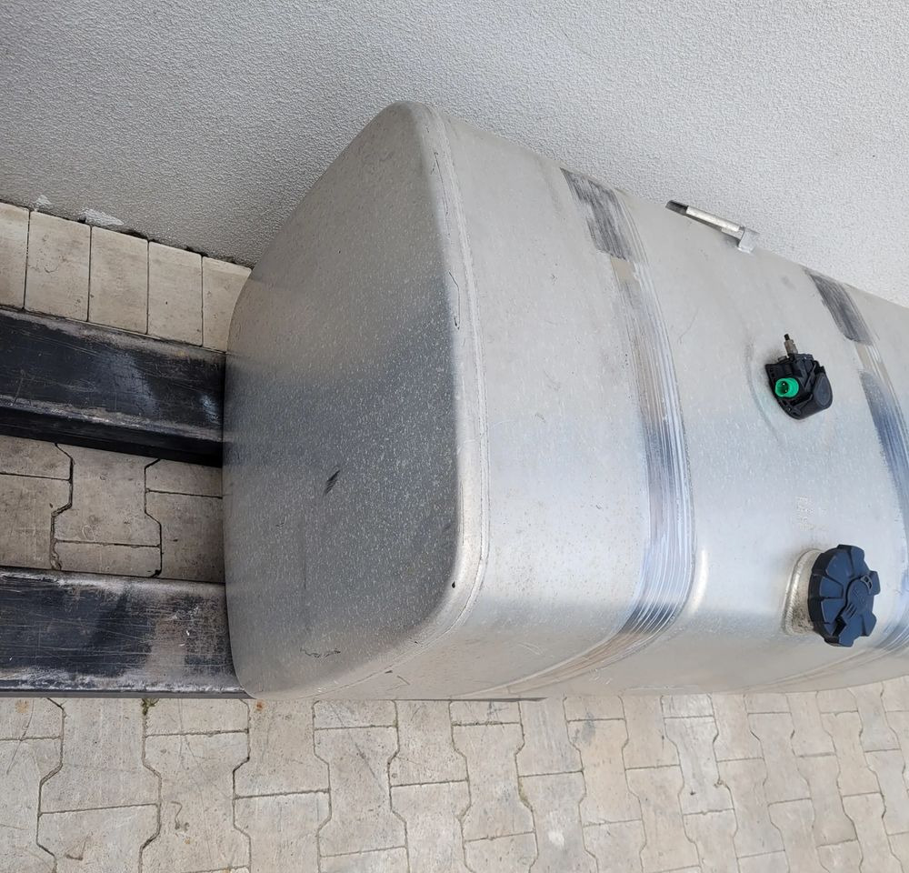 ZBIORNIK PALIWA DAF XF 106 CF 430L - Rezervor combustibil pentru Camion: Foto 3 ZBIORNIK PALIWA DAF XF 106 CF 430L - Rezervor combustibil pentru Camion: Foto 3