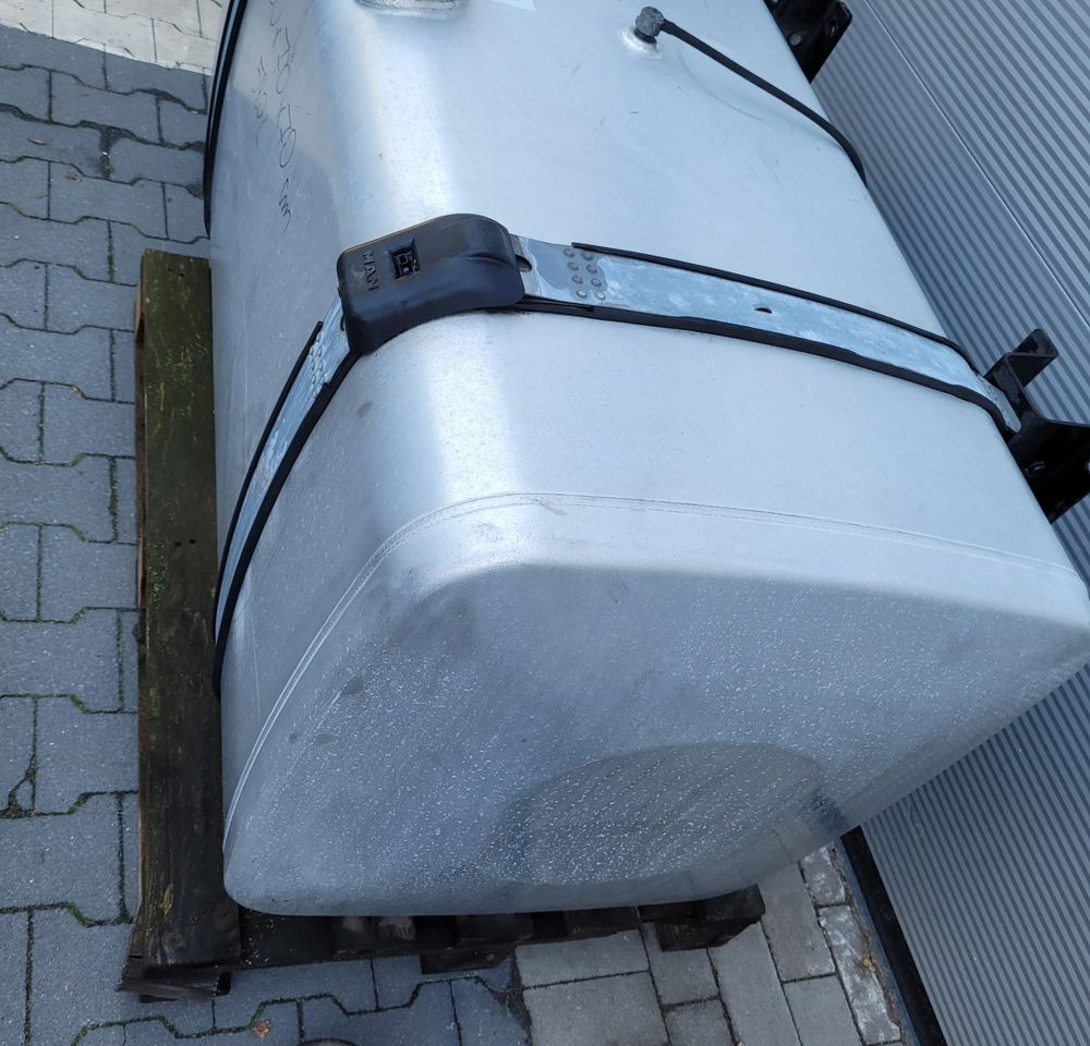 ZBIORNIK PALIWA MAN TGX 580 LIFT 81.12201-5967 CHWALIM116 - Rezervor combustibil pentru Camion: Foto 2 ZBIORNIK PALIWA MAN TGX 580 LIFT 81.12201-5967 CHWALIM116 - Rezervor combustibil pentru Camion: Foto 2