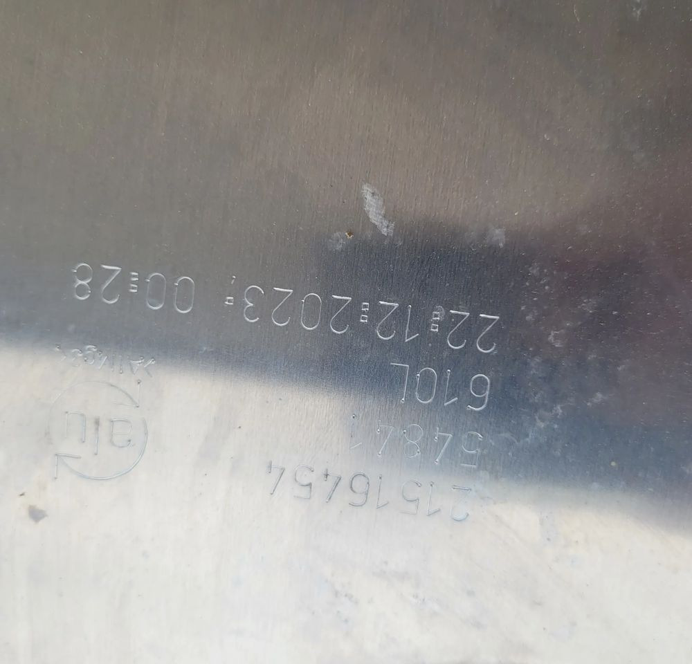 ZBIORNIK PALIWA VOLVO FH4 RENAULT 21516454 610L 150X70X70CM - Rezervor combustibil pentru Camion: Foto 4 ZBIORNIK PALIWA VOLVO FH4 RENAULT 21516454 610L 150X70X70CM - Rezervor combustibil pentru Camion: Foto 4