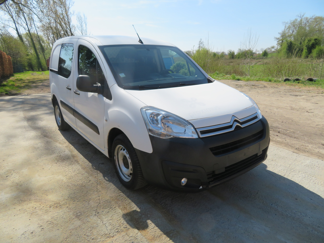CITROËN Berlingo 1.6 BlueHDi CLUB - Dubă: Foto 1 CITROËN Berlingo 1.6 BlueHDi CLUB - Dubă: Foto 1