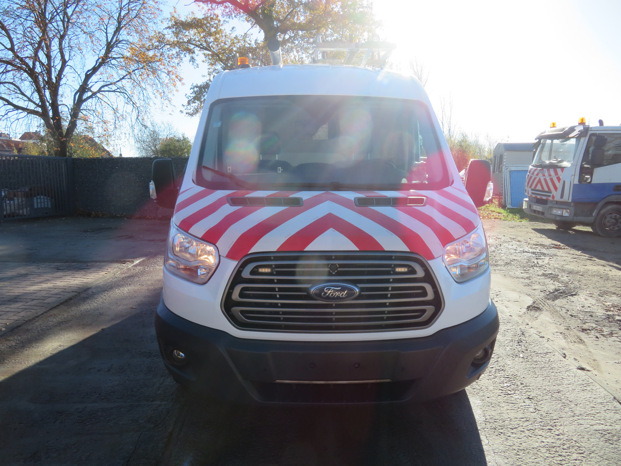 Ford Transit 2.0TDCi L2H2 - Dubă: Foto 2 Ford Transit 2.0TDCi L2H2 - Dubă: Foto 2