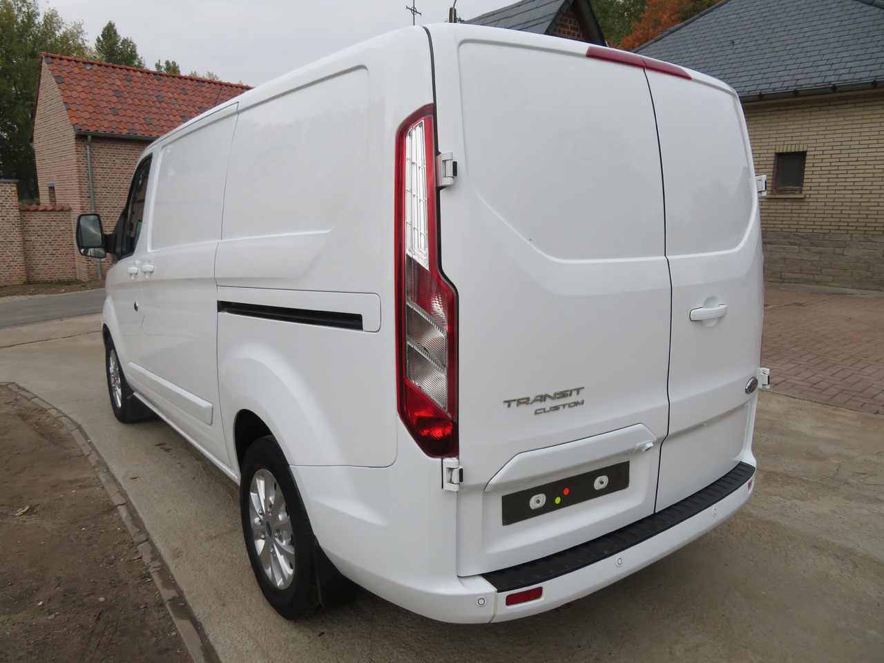 Ford Transit Custom 2.0tdci - Autoutilitară compactă: Foto 5 Ford Transit Custom 2.0tdci - Autoutilitară compactă: Foto 5