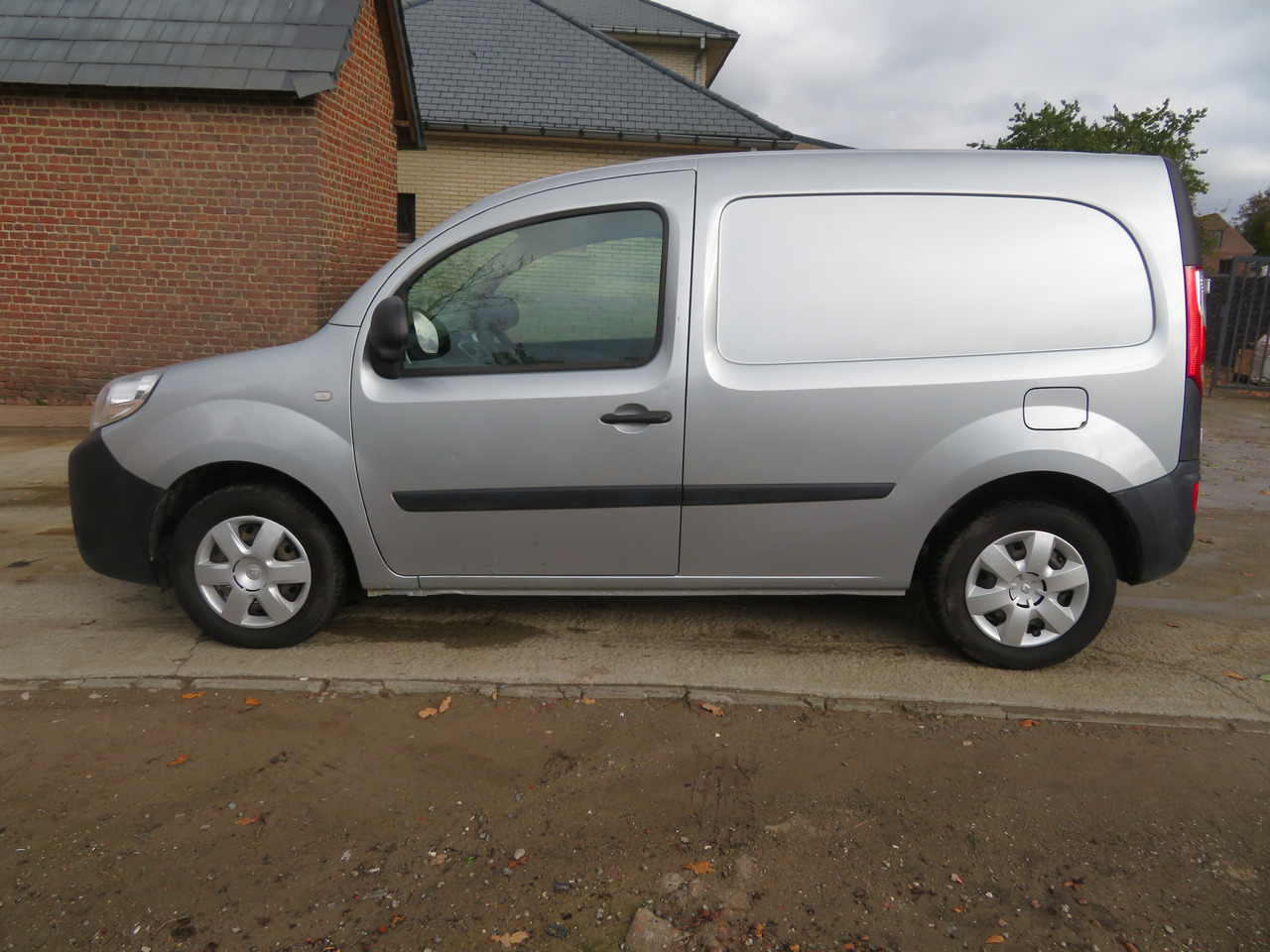 Renault Kangoo 1.5dCi - Autoutilitară compactă: Foto 4 Renault Kangoo 1.5dCi - Autoutilitară compactă: Foto 4