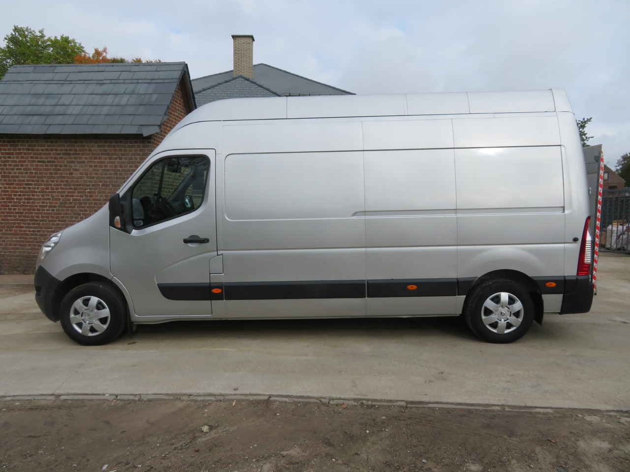 Renault Master 2.3dCi Grand Confort - L3H3 - Dubă: Foto 4 Renault Master 2.3dCi Grand Confort - L3H3 - Dubă: Foto 4