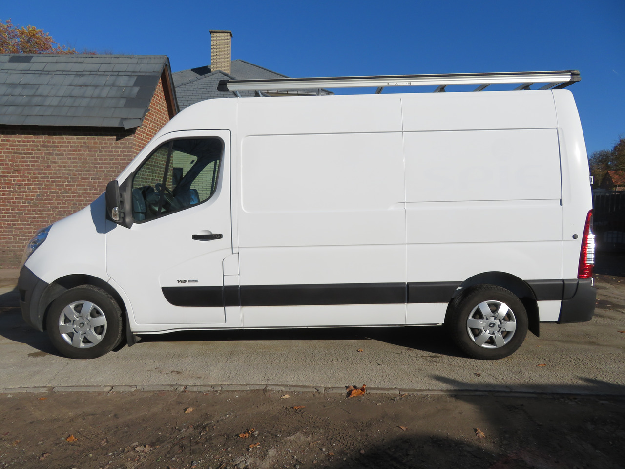 Renault Master 2.3dCi - L2H2 - Dubă: Foto 4 Renault Master 2.3dCi - L2H2 - Dubă: Foto 4