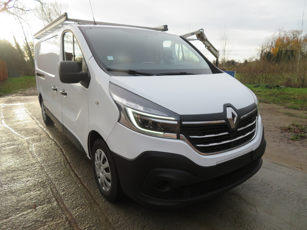 Renault Trafic 2.0dCi Grand Confort - L2H1 - Autoutilitară compactă: Foto 1 Renault Trafic 2.0dCi Grand Confort - L2H1 - Autoutilitară compactă: Foto 1