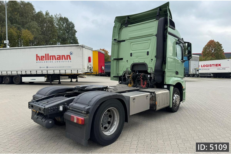 Mercedes-Benz Actros 1836 StreamSpace, Euro 6 - Cap tractor: Foto 3 Mercedes-Benz Actros 1836 StreamSpace, Euro 6 - Cap tractor: Foto 3