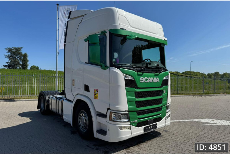 Scania R450 Topline, Euro 6, / Retarder / Standklima / 2x Tank, Intarder - Cap tractor: Foto 4 Scania R450 Topline, Euro 6, / Retarder / Standklima / 2x Tank, Intarder - Cap tractor: Foto 4