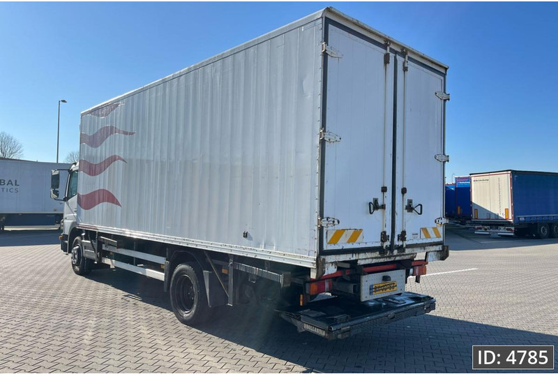 Mercedes-Benz Atego 1318 Day Cab, Euro 5, BDF / EPS automatic / DHOLLANDIA 2000KG - Camion transport containere/ Swap body: Foto 2 Mercedes-Benz Atego 1318 Day Cab, Euro 5, BDF / EPS automatic / DHOLLANDIA 2000KG - Camion transport containere/ Swap body: Foto 2