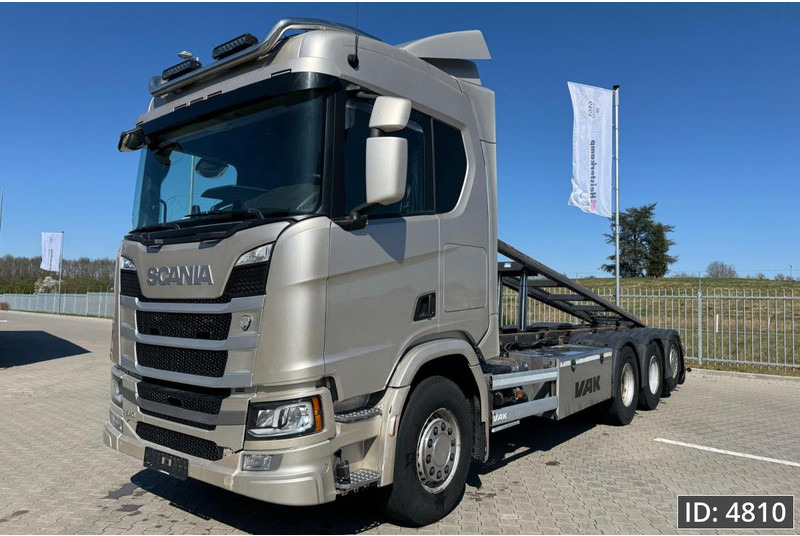 Scania R540 Topline, Euro 6, / 8x4 / BDF / Lift axle / frame 7.4 m - Camion transport containere/ Swap body: Foto 1 Scania R540 Topline, Euro 6, / 8x4 / BDF / Lift axle / frame 7.4 m - Camion transport containere/ Swap body: Foto 1