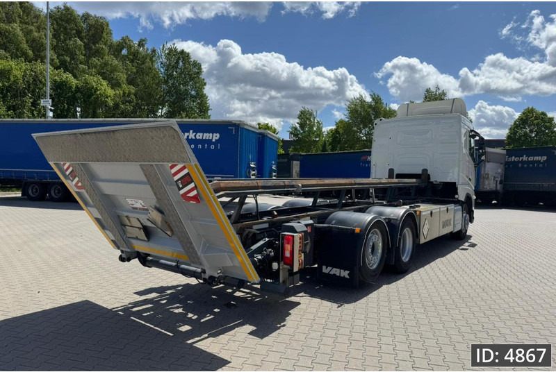 Volvo FH 500 Globetrotter, Euro 6, / 6x2 / Hydraulic body / frame 7.4 m / Tail lift - Camion transport containere/ Swap body: Foto 3 Volvo FH 500 Globetrotter, Euro 6, / 6x2 / Hydraulic body / frame 7.4 m / Tail lift - Camion transport containere/ Swap body: Foto 3