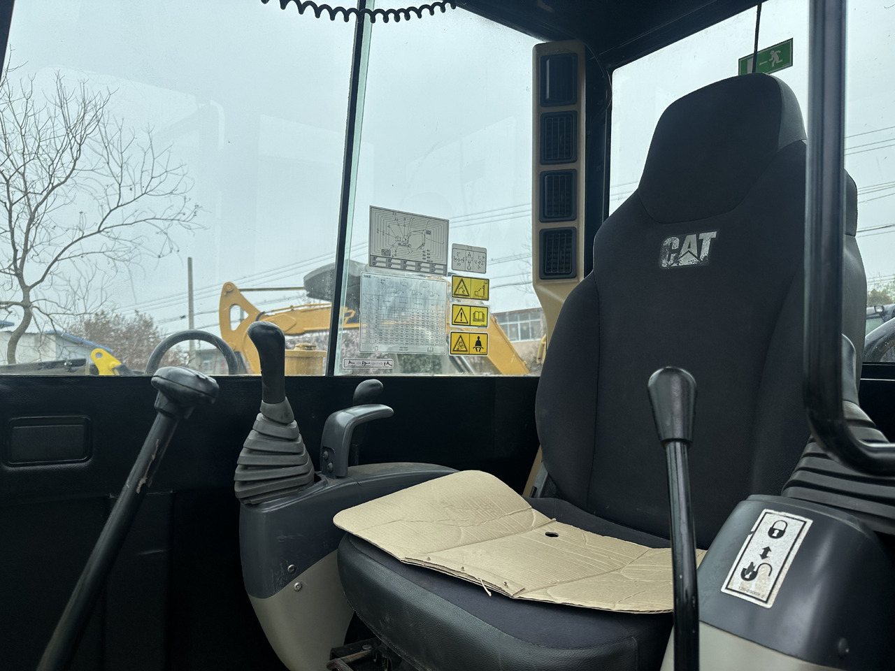 CAT Mini Excavator 306 Click for Discount - Mini excavator: Foto 2 CAT Mini Excavator 306 Click for Discount - Mini excavator: Foto 2