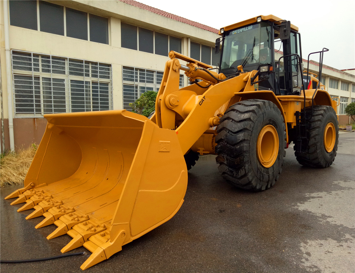 CAT Wheel Loader CAT 980F - Încărcător frontal pe pneuri: Foto 2 CAT Wheel Loader CAT 980F - Încărcător frontal pe pneuri: Foto 2