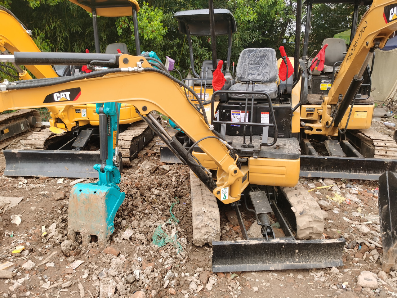 CATERPILLAR 301.5CR - Mini excavator: Foto 3 CATERPILLAR 301.5CR - Mini excavator: Foto 3