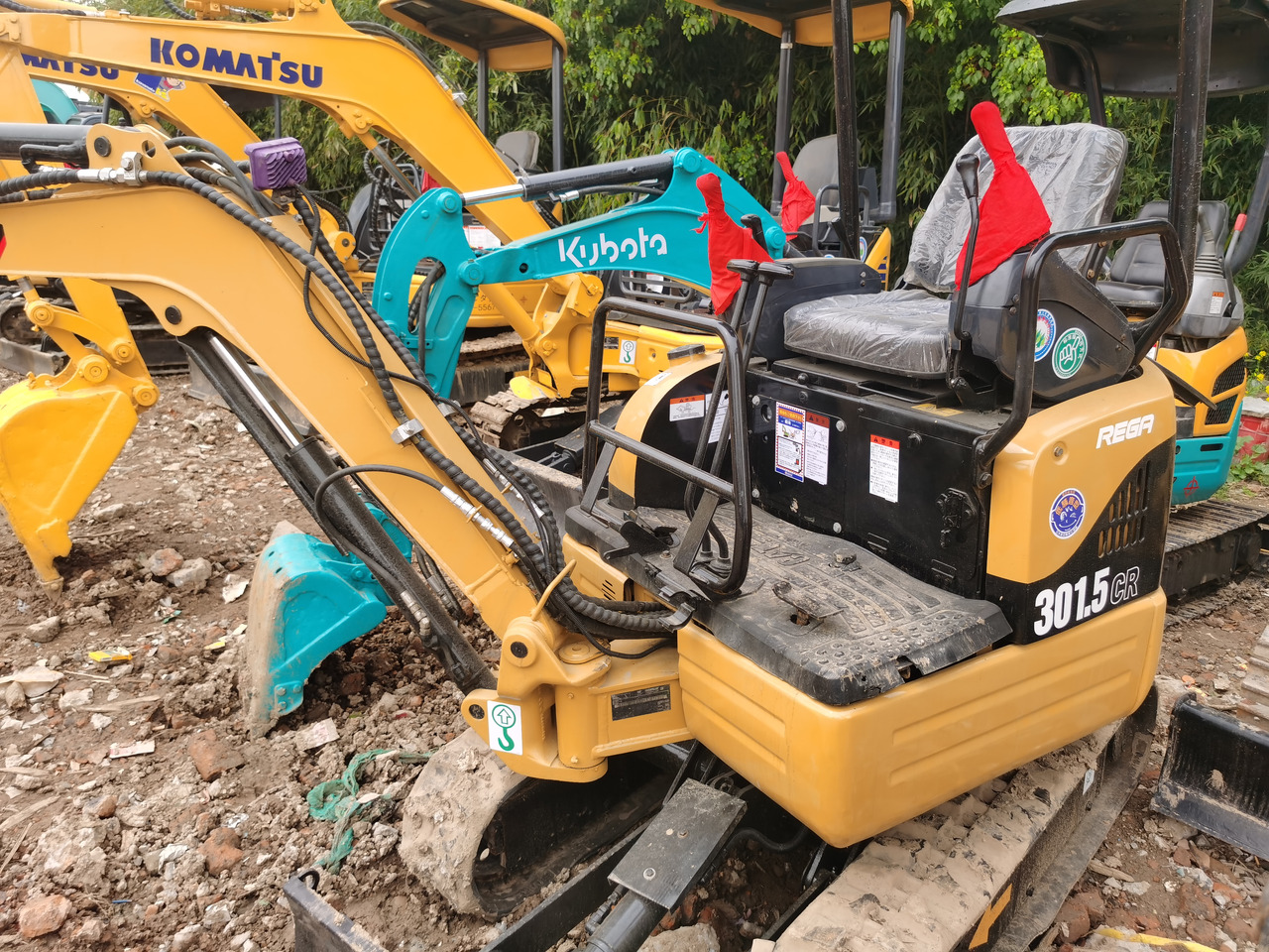 CATERPILLAR 301.5CR - Mini excavator: Foto 1 CATERPILLAR 301.5CR - Mini excavator: Foto 1