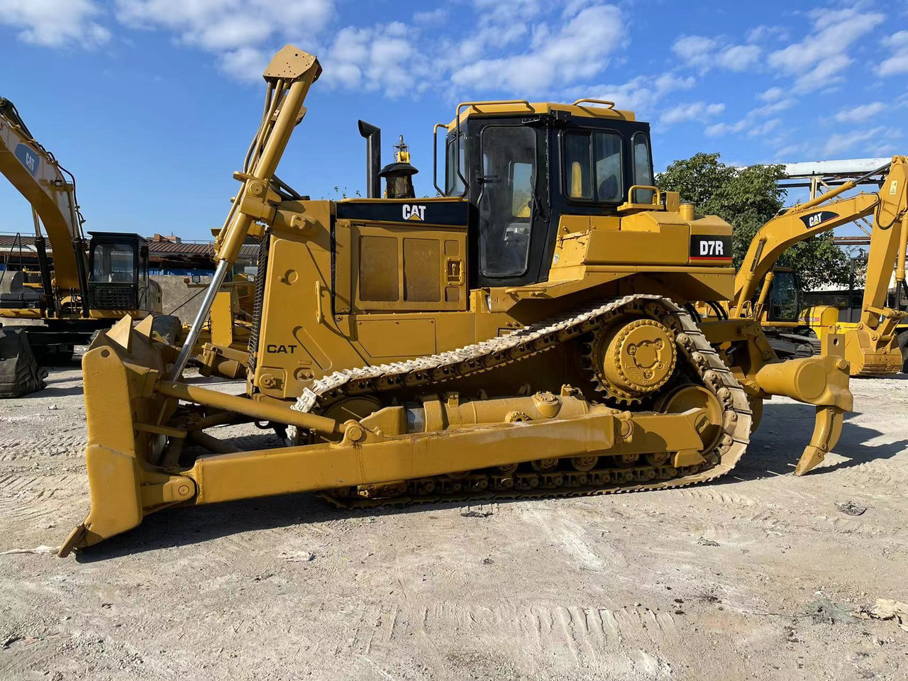 CATERPILLAR D7R - Buldozer: Foto 5 CATERPILLAR D7R - Buldozer: Foto 5