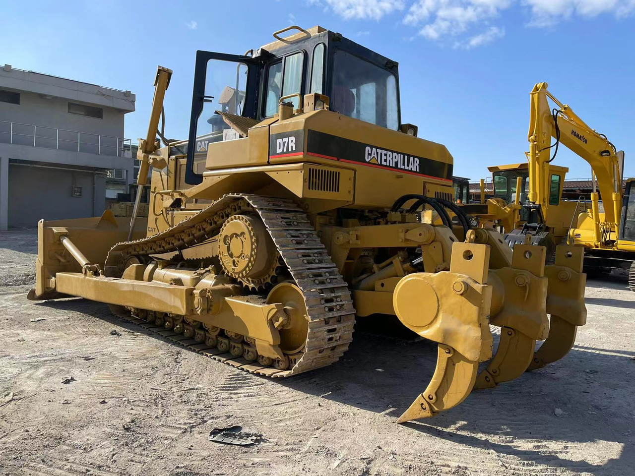 CATERPILLAR D7R - Buldozer: Foto 2 CATERPILLAR D7R - Buldozer: Foto 2