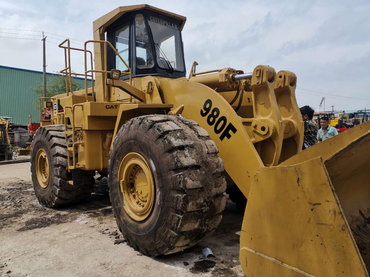 CATERPILLAR Wheel Loader CAT 980F - Încărcător frontal pe pneuri: Foto 1 CATERPILLAR Wheel Loader CAT 980F - Încărcător frontal pe pneuri: Foto 1