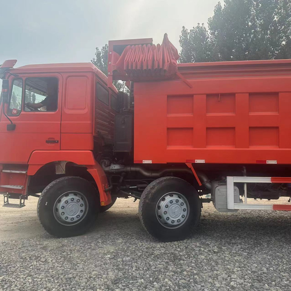 SINOTRUK HOWO Dump Truck 6x4 Click for Discount - Camion: Foto 4 SINOTRUK HOWO Dump Truck 6x4 Click for Discount - Camion: Foto 4