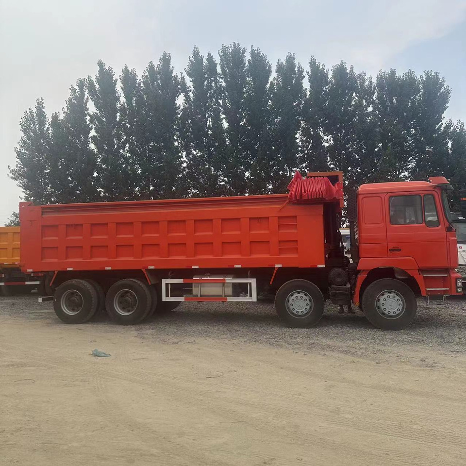 SINOTRUK HOWO Dump Truck 6x4 Click for Discount - Camion: Foto 5 SINOTRUK HOWO Dump Truck 6x4 Click for Discount - Camion: Foto 5