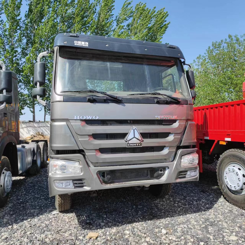 SINOTRUK HOWO 371 CLICK HERE FOR DISCOUNT - Cap tractor: Foto 2 SINOTRUK HOWO 371 CLICK HERE FOR DISCOUNT - Cap tractor: Foto 2