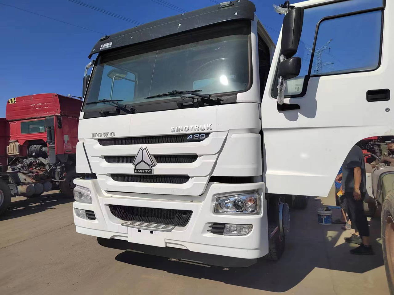 SINOTRUK HOWO 420 CLICK HERE FOR DISCOUNT - Cap tractor: Foto 5 SINOTRUK HOWO 420 CLICK HERE FOR DISCOUNT - Cap tractor: Foto 5