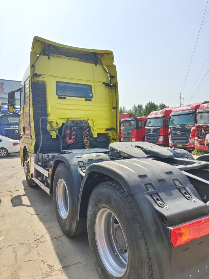 SINOTRUK Sitrak Truck Head 6x4 Heavy Duty Prime Mover in Good Condition for Sale - Cap tractor: Foto 4 SINOTRUK Sitrak Truck Head 6x4 Heavy Duty Prime Mover in Good Condition for Sale - Cap tractor: Foto 4