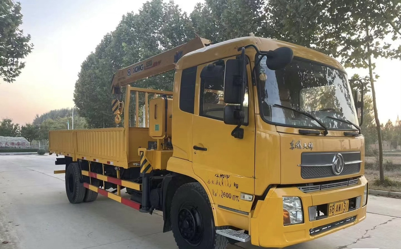 DONGFENG 4X4 CLICK HERE FOR DISCOUNT - Camion cu macara: Foto 5 DONGFENG 4X4 CLICK HERE FOR DISCOUNT - Camion cu macara: Foto 5