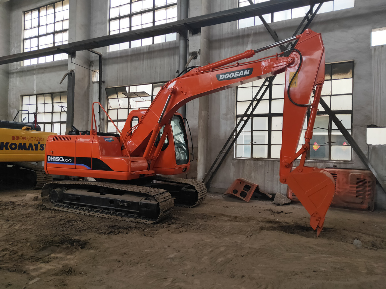 DOOSAN DH150LC-7 - Excavator pe şenile: Foto 2 DOOSAN DH150LC-7 - Excavator pe şenile: Foto 2