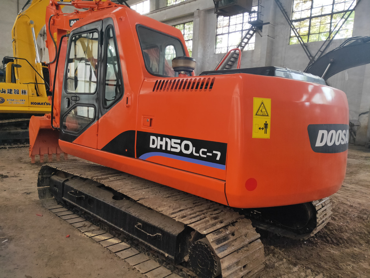 DOOSAN DH150LC-7 - Excavator pe şenile: Foto 4 DOOSAN DH150LC-7 - Excavator pe şenile: Foto 4