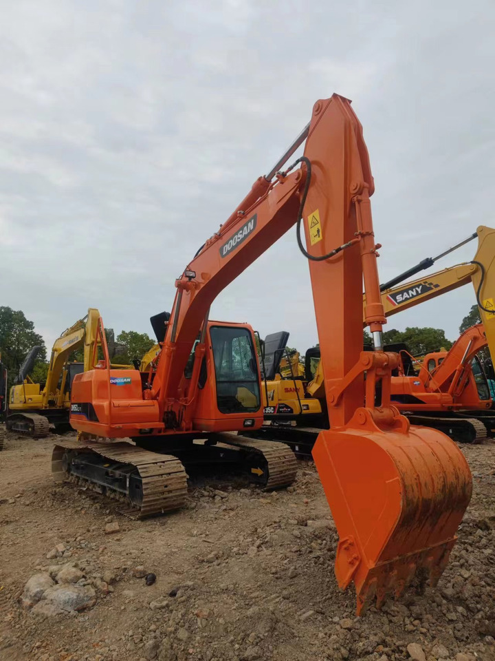 DOOSAN DH150LC-7 Crawler Excavator - Excavator pe şenile: Foto 3 DOOSAN DH150LC-7 Crawler Excavator - Excavator pe şenile: Foto 3