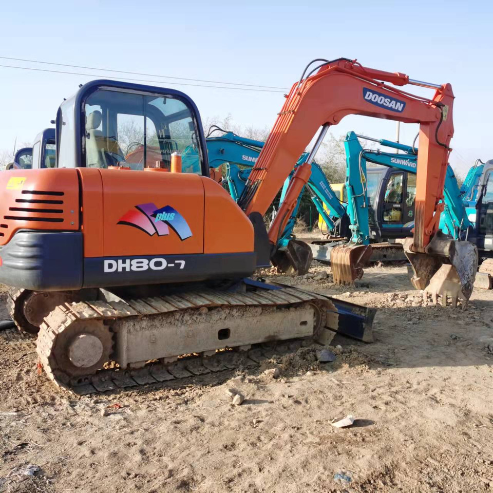 DOOSAN DH80-7 - Excavator pe şenile: Foto 1 DOOSAN DH80-7 - Excavator pe şenile: Foto 1