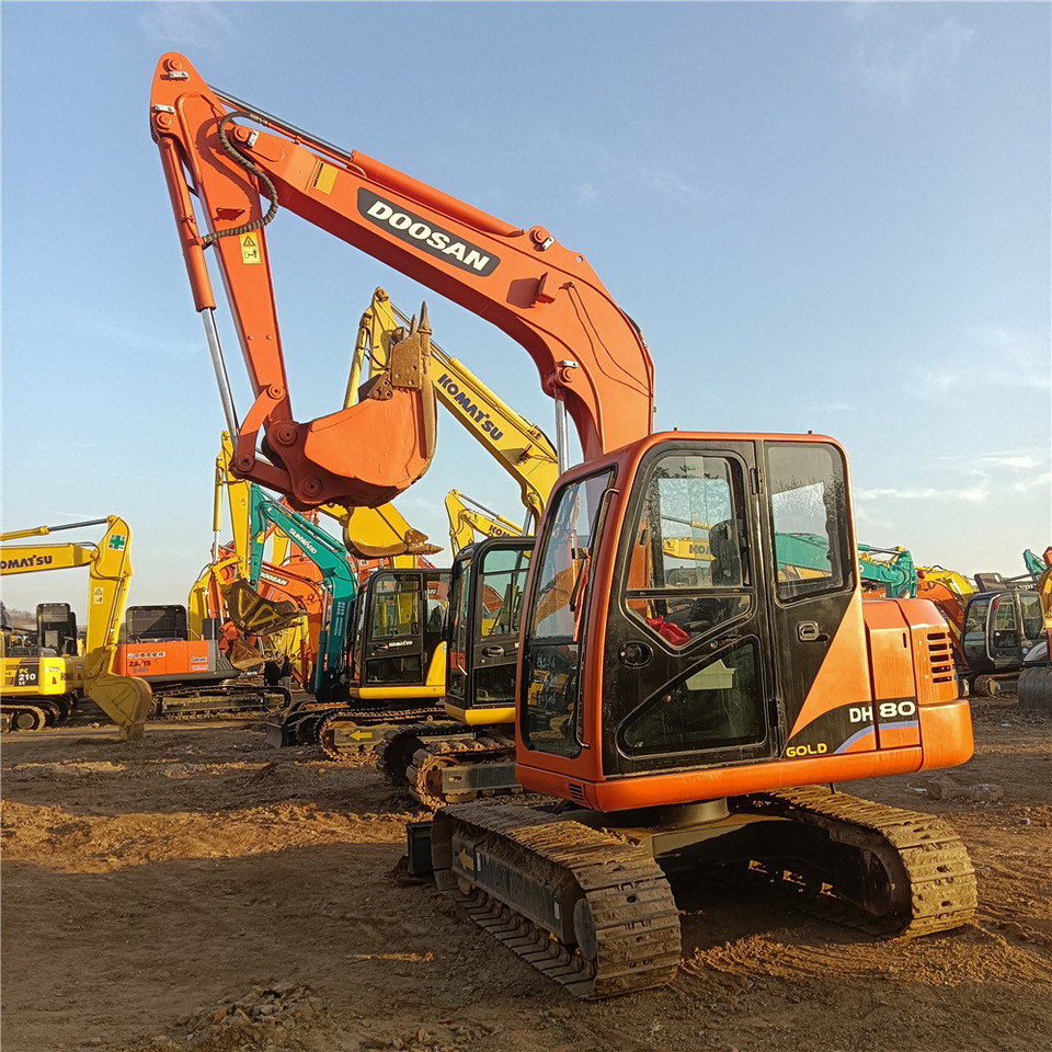 DOOSAN DH80 - Excavator pe şenile: Foto 5 DOOSAN DH80 - Excavator pe şenile: Foto 5