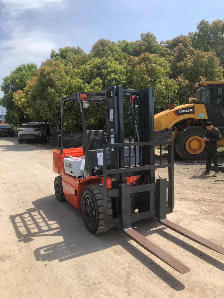 HELI K35 Forklift Click Here for Discount - Stivuitor diesel: Foto 5 HELI K35 Forklift Click Here for Discount - Stivuitor diesel: Foto 5