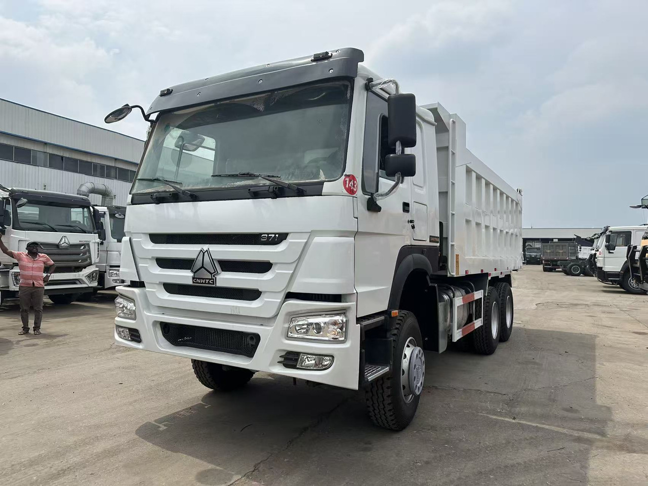HOWO Howo Dump truck 6✖4 White - Camion basculantă: Foto 1 HOWO Howo Dump truck 6✖4 White - Camion basculantă: Foto 1