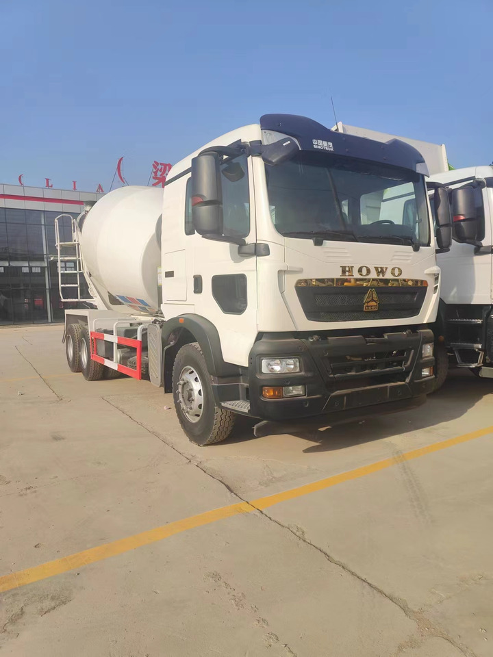 HOWO TX350 Cement Mixer Truck Click Here for Discount - Autobetonieră: Foto 3 HOWO TX350 Cement Mixer Truck Click Here for Discount - Autobetonieră: Foto 3
