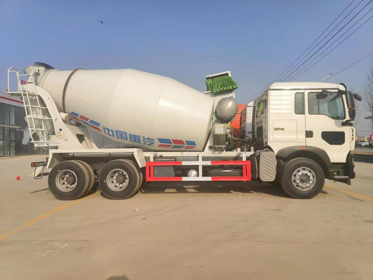 HOWO TX350 Cement Mixer Truck Click Here for Discount - Autobetonieră: Foto 5 HOWO TX350 Cement Mixer Truck Click Here for Discount - Autobetonieră: Foto 5