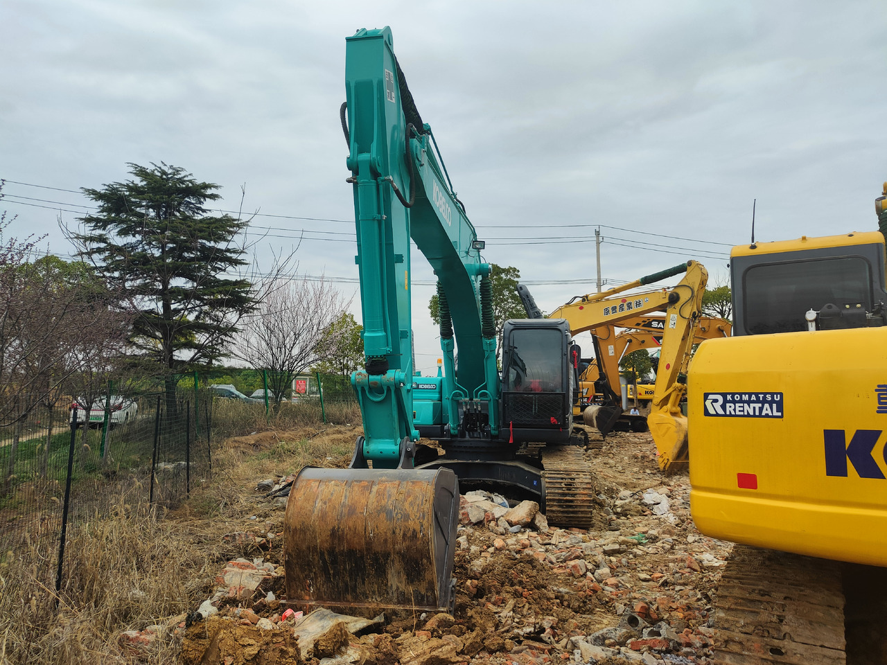 KOBELCO SK260 - Excavator pe şenile: Foto 2 KOBELCO SK260 - Excavator pe şenile: Foto 2