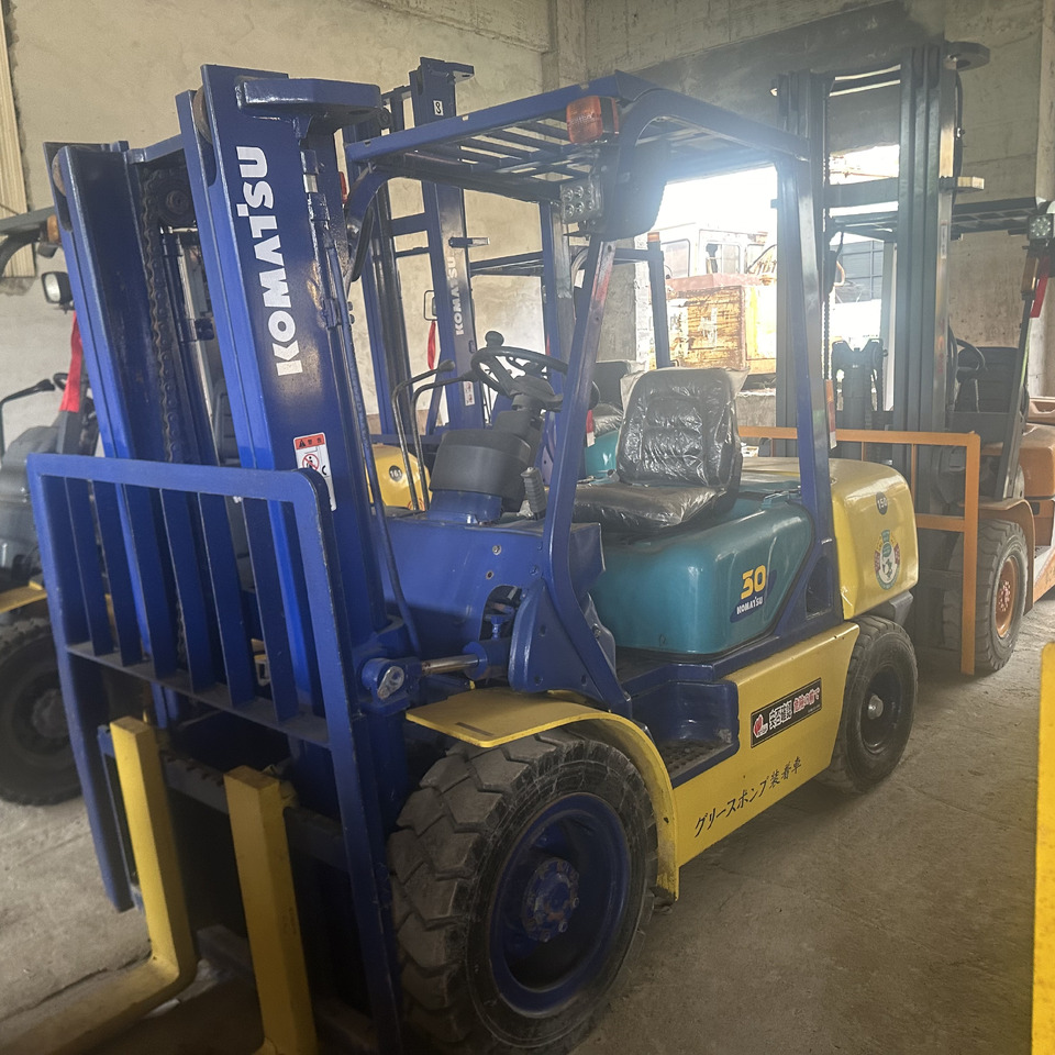 Komatsu FD30 Forklift Click for Discount - Stivuitor diesel: Foto 1 Komatsu FD30 Forklift Click for Discount - Stivuitor diesel: Foto 1