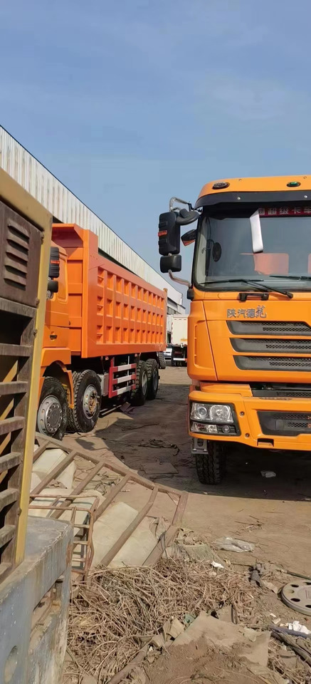 SHACMAN F3000 Dump Truck - Camion basculantă: Foto 5 SHACMAN F3000 Dump Truck - Camion basculantă: Foto 5