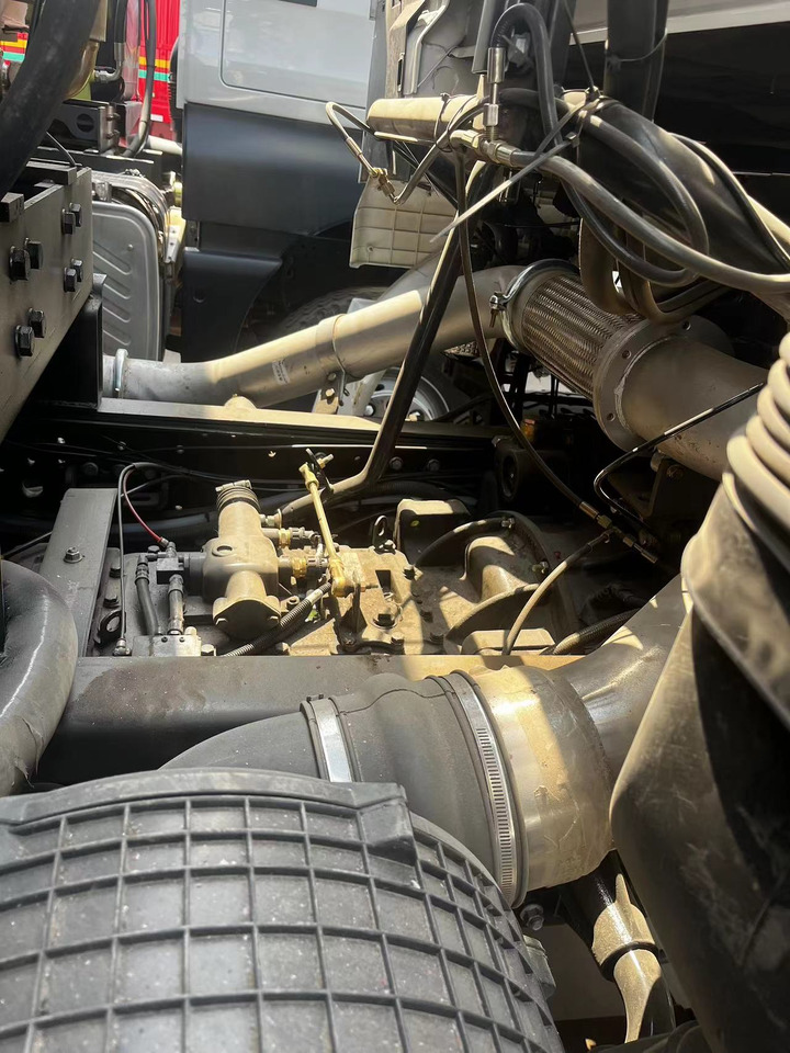 SHACMAN X3000 Dump Truck Click for Discount - Camion basculantă: Foto 5 SHACMAN X3000 Dump Truck Click for Discount - Camion basculantă: Foto 5