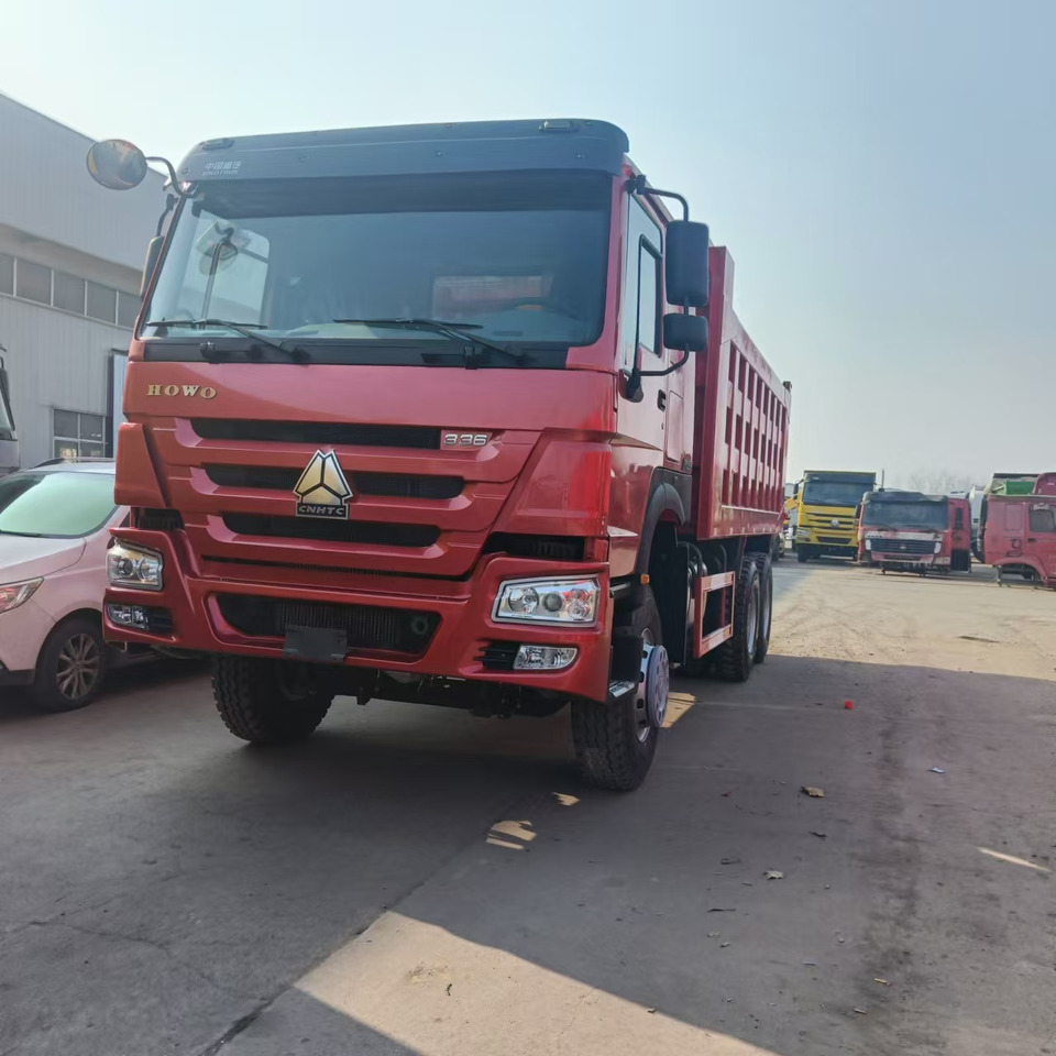 SINOTRUK HOWO 6x4 Dump Truck Click for Discount - Camion basculantă: Foto 5 SINOTRUK HOWO 6x4 Dump Truck Click for Discount - Camion basculantă: Foto 5