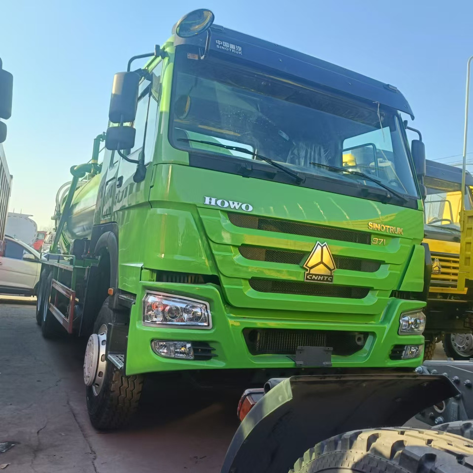 SINOTRUK HOWO Sewage Suction Truck 6*4 Click Here for Discount - Maşină pentru vidanjări: Foto 1 SINOTRUK HOWO Sewage Suction Truck 6*4 Click Here for Discount - Maşină pentru vidanjări: Foto 1
