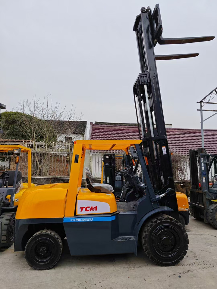 TCM FD30 CLICK HERE FOR DISCOUNT - Stivuitor diesel: Foto 1 TCM FD30 CLICK HERE FOR DISCOUNT - Stivuitor diesel: Foto 1