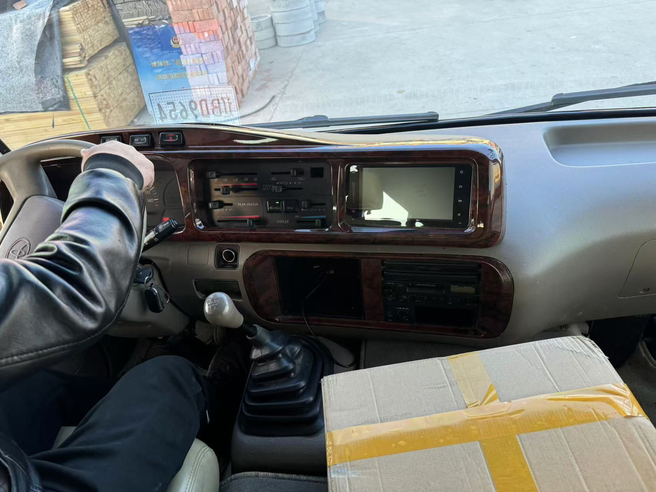 TOYOTA Coaster Bus 22Seats - Autocar: Foto 4 TOYOTA Coaster Bus 22Seats - Autocar: Foto 4